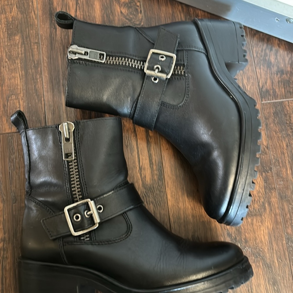 Steve Madden Garland Boots